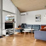 Nine - 200m From The Sea By Interhome 別荘