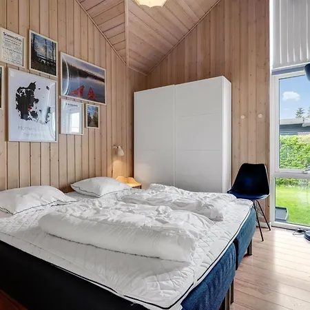 Nine - 200m From The Sea By Interhome 펜션 *