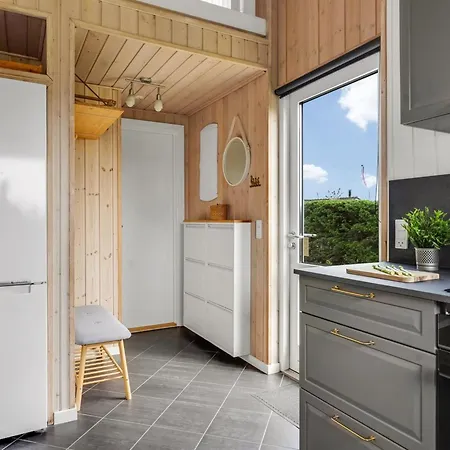 펜션 Nine - 200m From The Sea By Interhome *