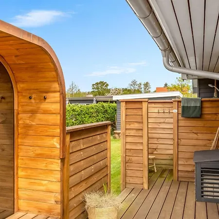 Nine - 200m From The Sea By Interhome *